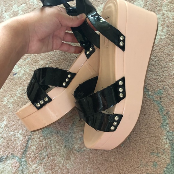 Platform heels - Picture 3 of 4